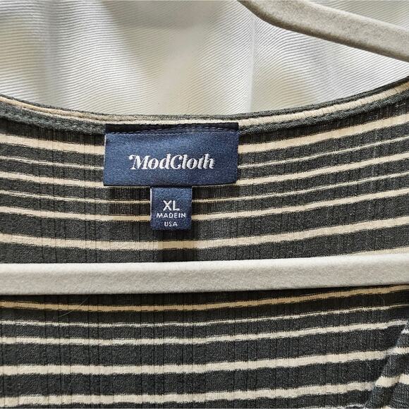 Modcloth green ribbed striped long sleeve surplice v-neck crop top XL - Picture 6 of 8